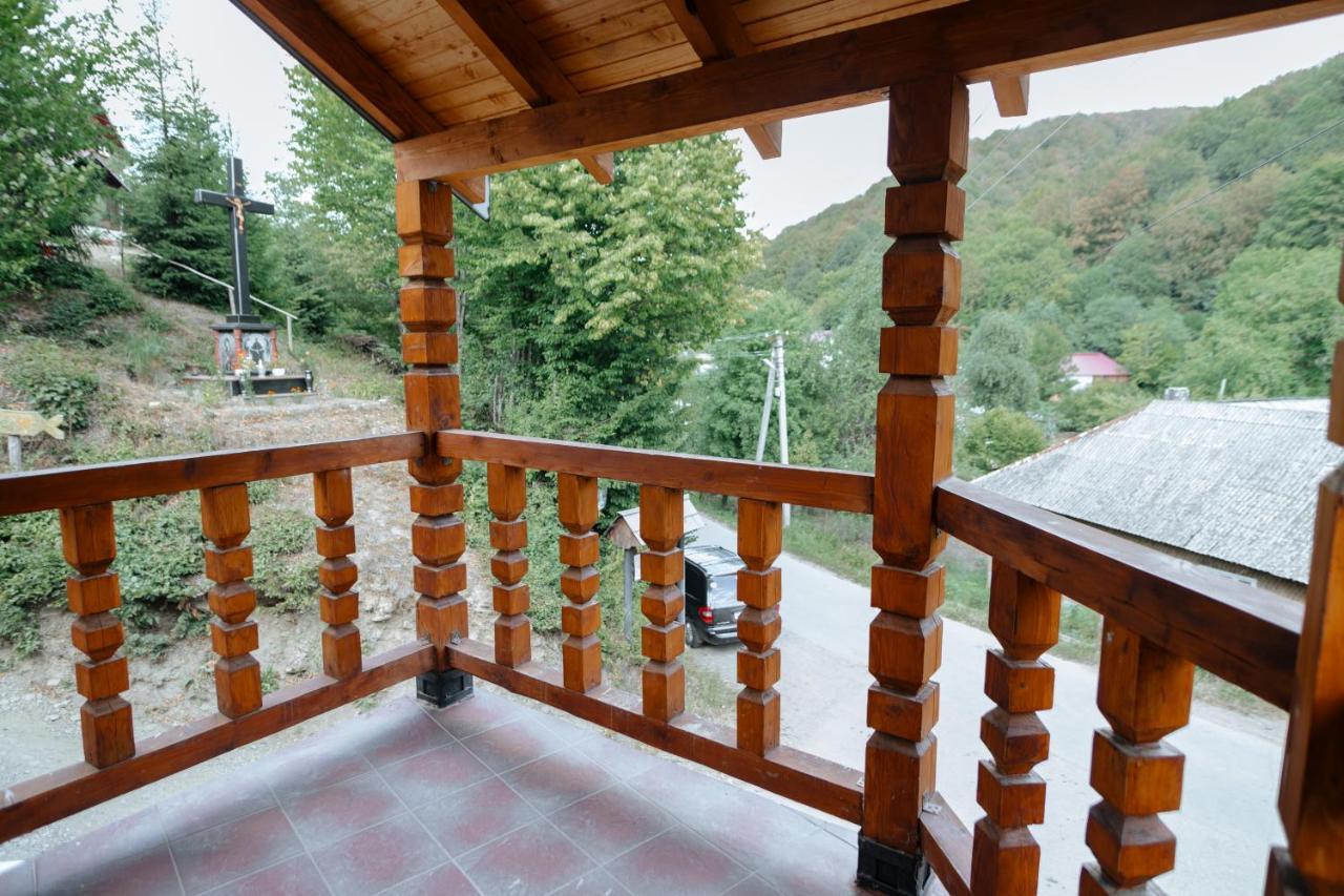 Садиба Над Потоком Lumshory Exteriér fotografie