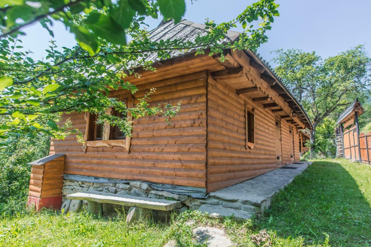 Садиба Над Потоком Lumshory Exteriér fotografie